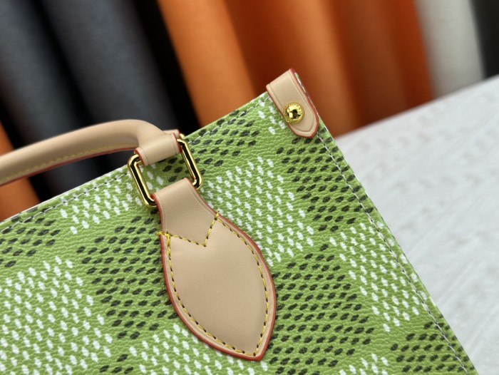 ON THE GO TOTE Canvas leather  bag ,5A,size 25X11X19cm, no box, B110-244-245