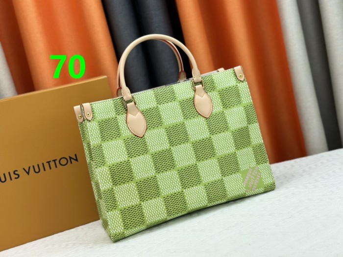 M46542  ON THE GO TOTE Canvas leather  bag ,5A,size 34X26X13cm, no box, B1130-70
