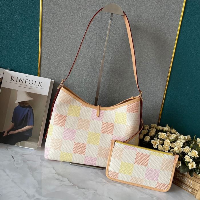 M46203  CarryAll  Canvas leather  bag ,5A,size 29x24x12cm, no box, B110-250