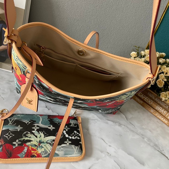 M46203  CarryAll  Canvas leather  bag ,5A,size 29x24x12cm, no box, B110-248