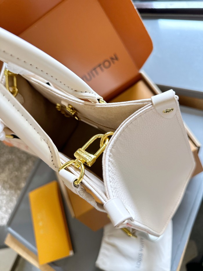 Split leather bag ,3A , size 25cm ,no box,  B68-6148