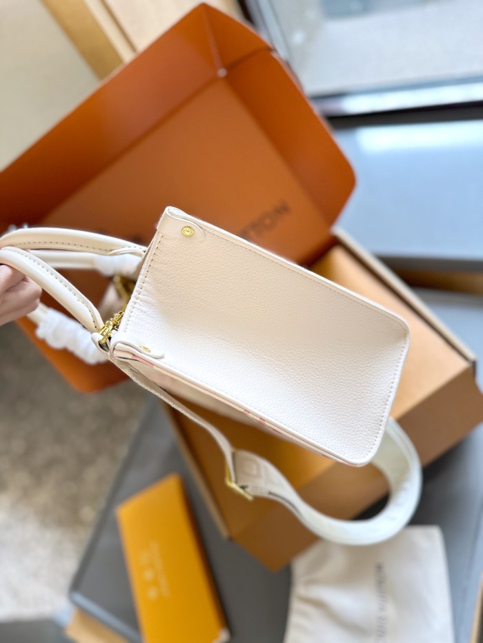 Split leather bag ,3A , size 25cm ,no box,  B68-6148