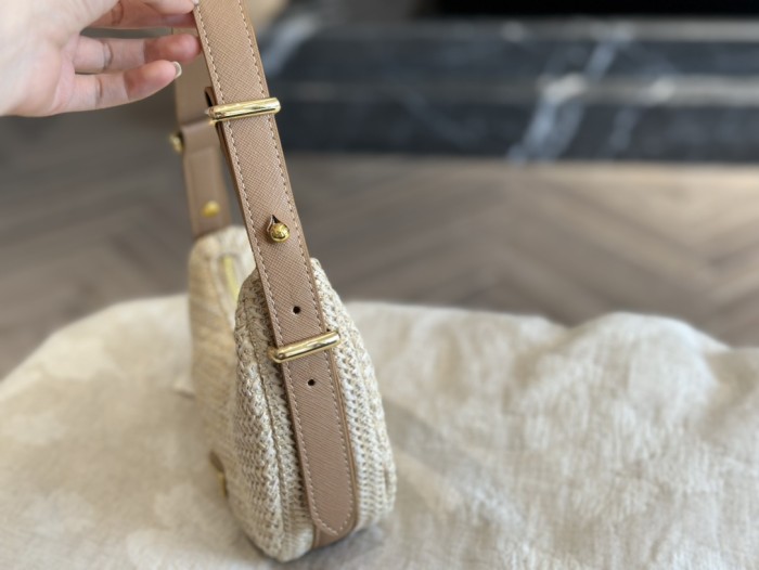 Straw raffia leather bag ,3A , size 22x12cm,no box,  B75-2990