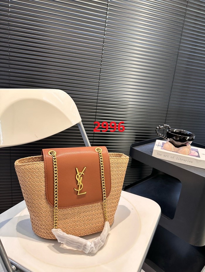 Straw raffia leather bag ,3A , size 22x20cm,no box,  B75-2993-2996