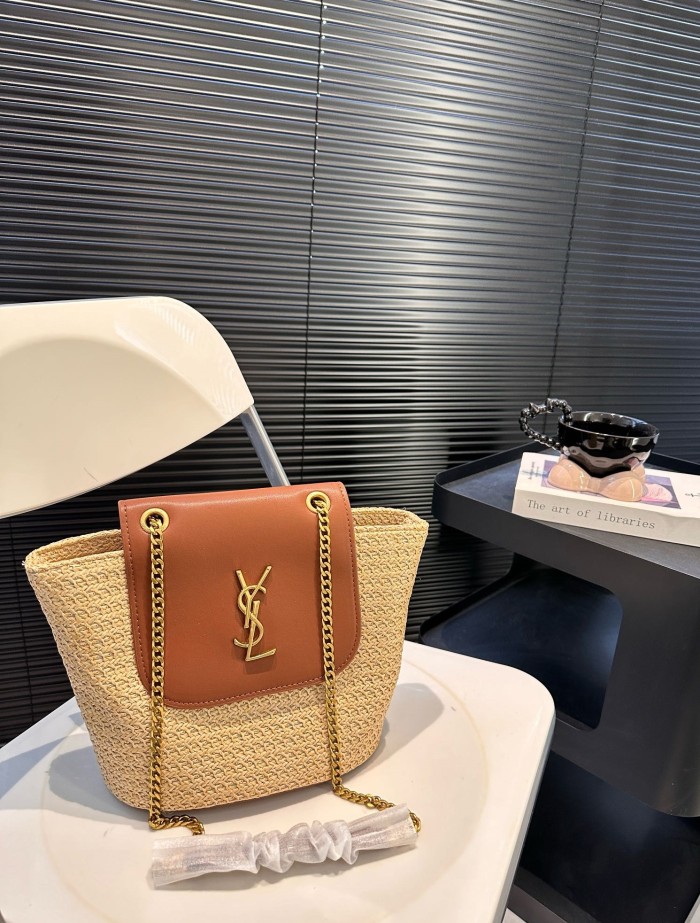Straw raffia leather bag ,3A , size 22x20cm,no box,  B75-2993-2996