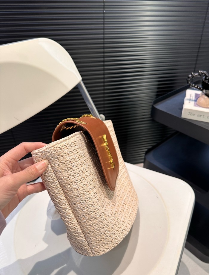 Straw raffia leather bag ,3A , size 22x20cm,no box,  B75-2993-2996