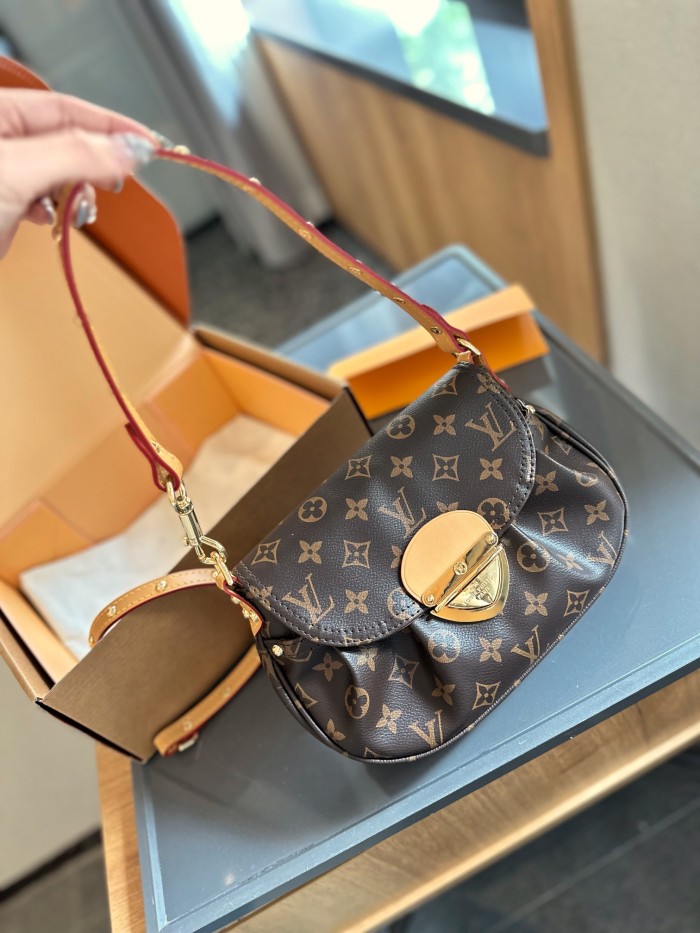 Split leather bag ,3A ,size 27x18x3cm,no box,  B75-3025
