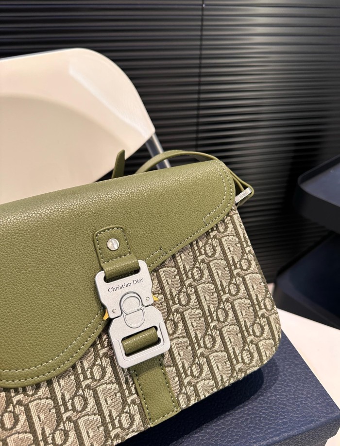 Split leather bag ,3A ,size 23x18cm,no box,  B75-3043