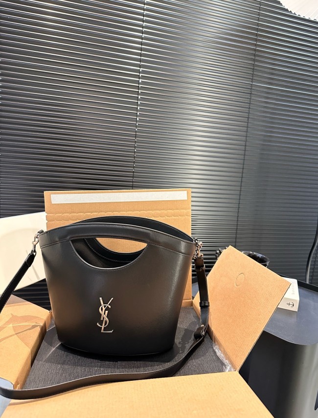 Split leather bag ,3A ,size 20x23cm,no box, B75-3042