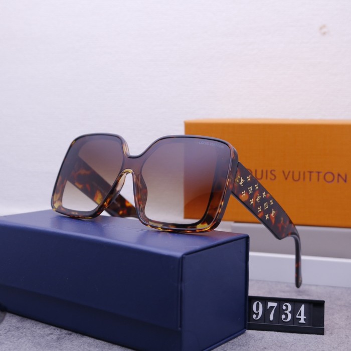 Blue light blocking sunglasses with the box and case ,G25-12-18