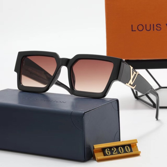 Blue light blocking sunglasses with the box and case ,G25-111-116
