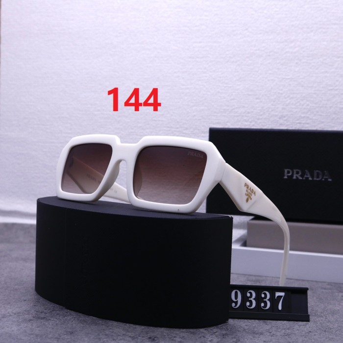 Blue light blocking sunglasses with the box and case ,G25-144-149