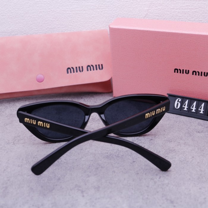 Blue light blocking sunglasses with the box and case ,G25-184-188