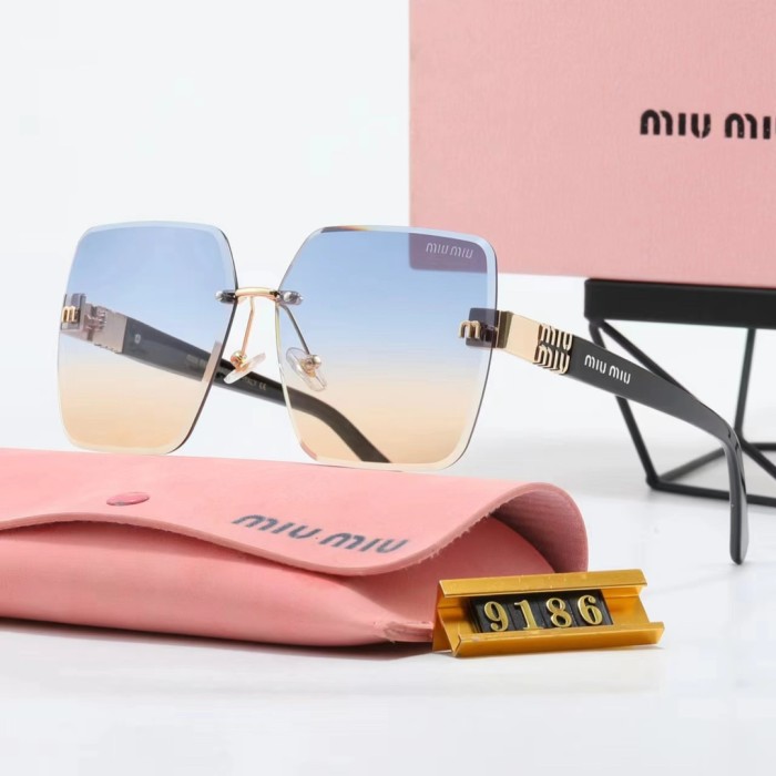 Blue light blocking sunglasses with the box and case ,G25-304-309