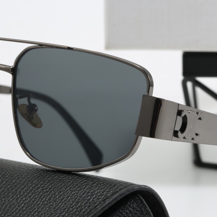 Blue light blocking sunglasses with the box and case ,G25-196-200