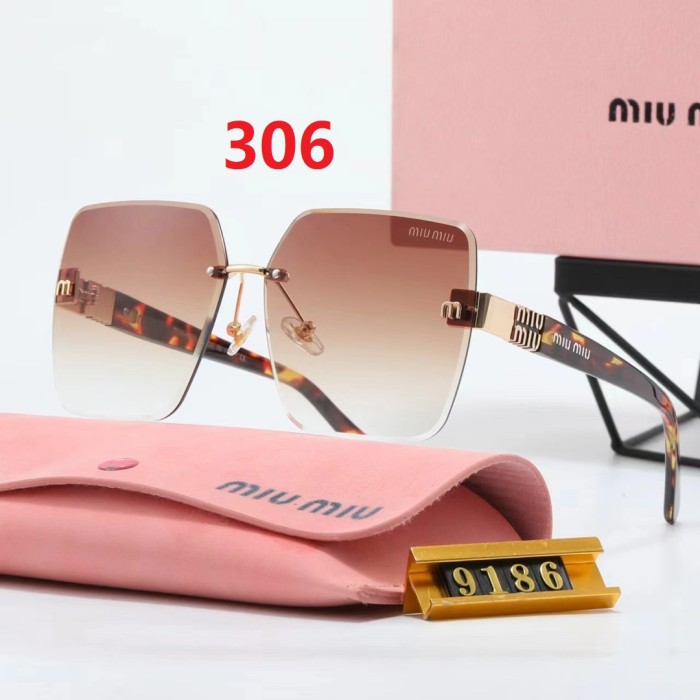 Blue light blocking sunglasses with the box and case ,G25-304-309
