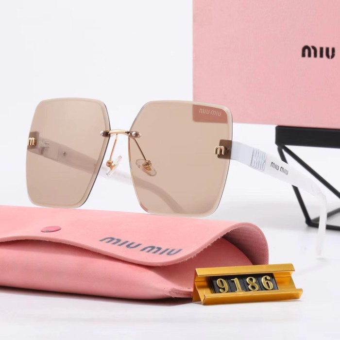 Blue light blocking sunglasses with the box and case ,G25-304-309
