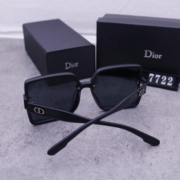 Blue light blocking sunglasses with the box and case ,G25-442-445