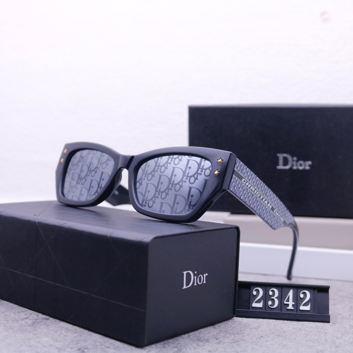 Blue light blocking sunglasses with the box and case ,G25-460-465