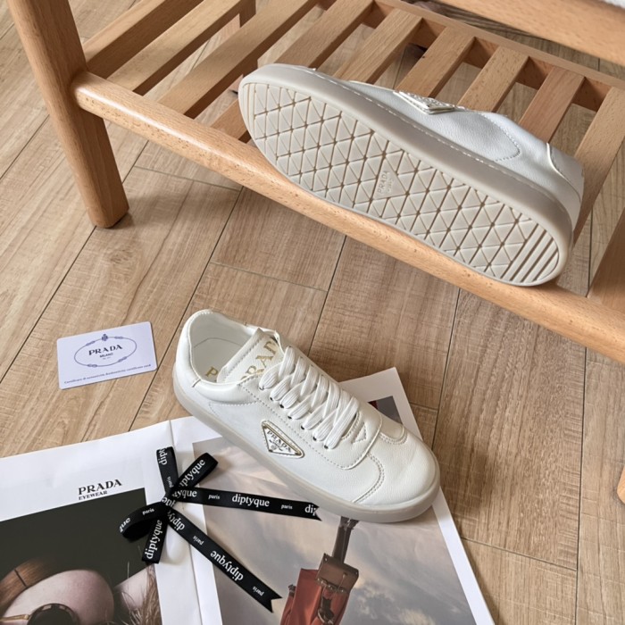 Women runner flat shoes,  size 35-40, SS70-2004