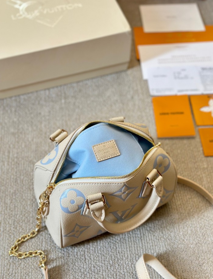 Split leather bag ,AAAA , size 20cm,no box,  B88-1807