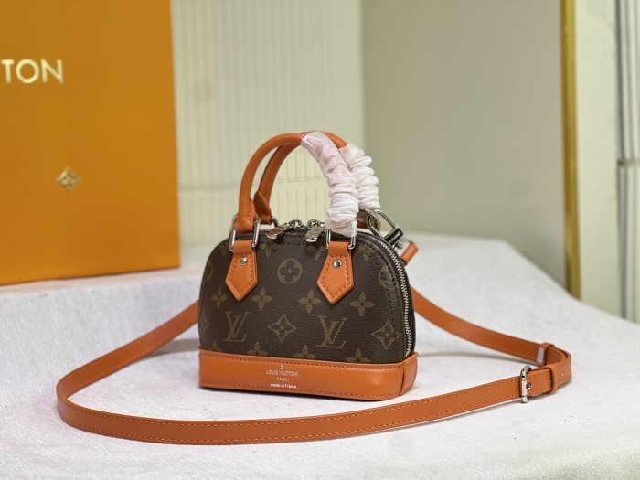 Split leather bag ,AAAA , size 18x12x8cm,no box,  B88-1824