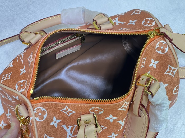 Split leather bag ,AAAA , size 25x15x15cm,no box,  B88-1837