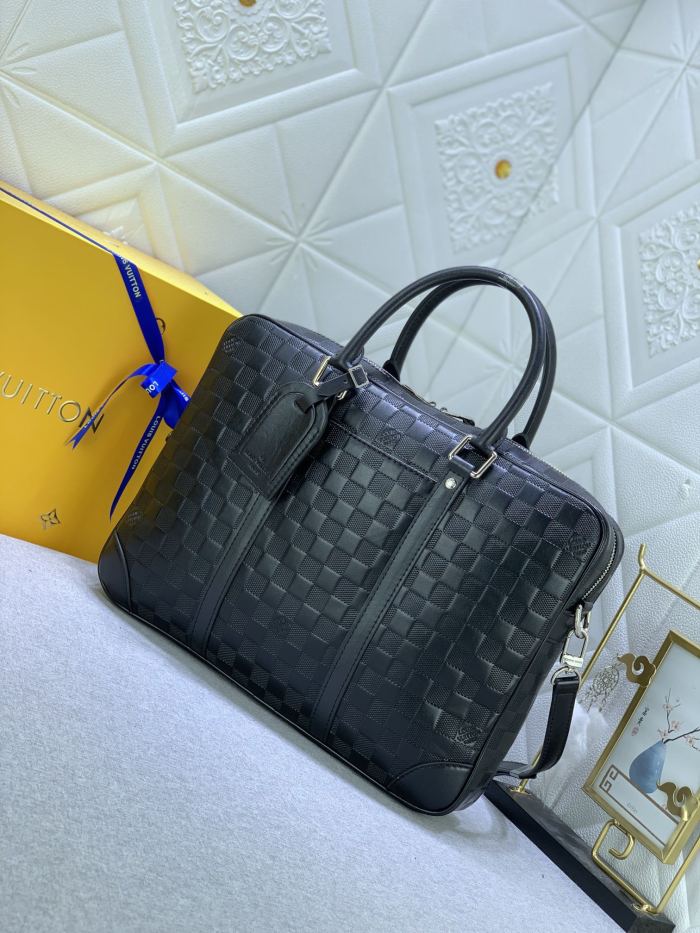 Leather bag ,5A ,size 36.5x27.5x6cm,no box,  B110-281