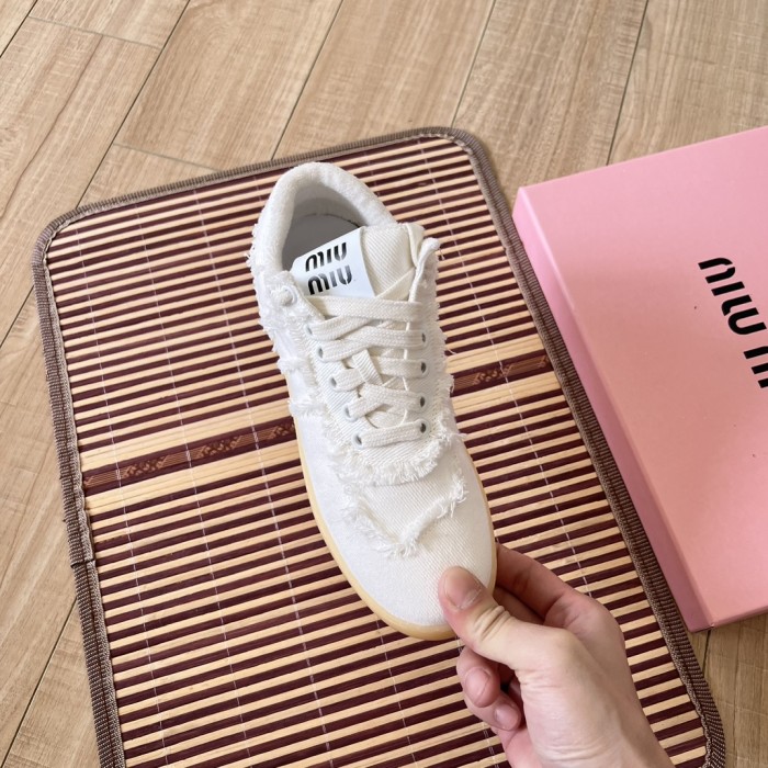 Women flat shoes,  size 35-40, SS60-2588-2591