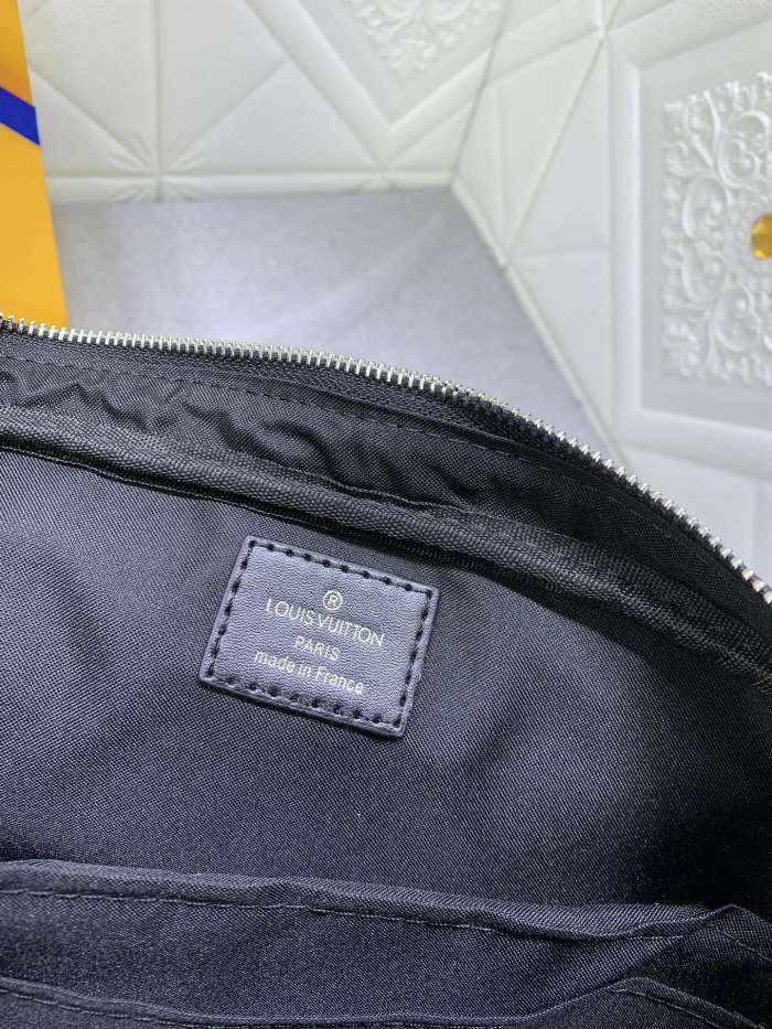 Leather bag ,5A ,size 36.5x27.5x6cm,no box,  B110-281