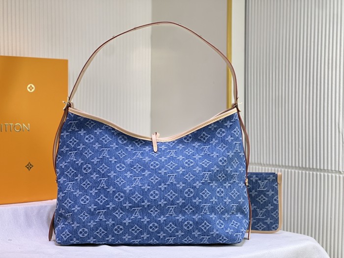 Leather bag ,5A ,size 39x30x15cm,no box,  B110-275
