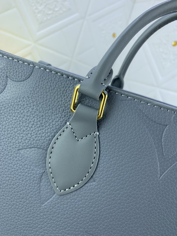 Leather bag ,5A ,size 34x26x13cm,no box,  B110-276