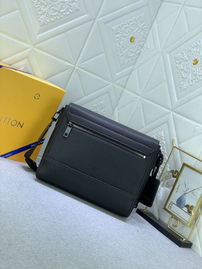 Leather bag ,5A ,size 28x24x10cm,no box,  B110-282