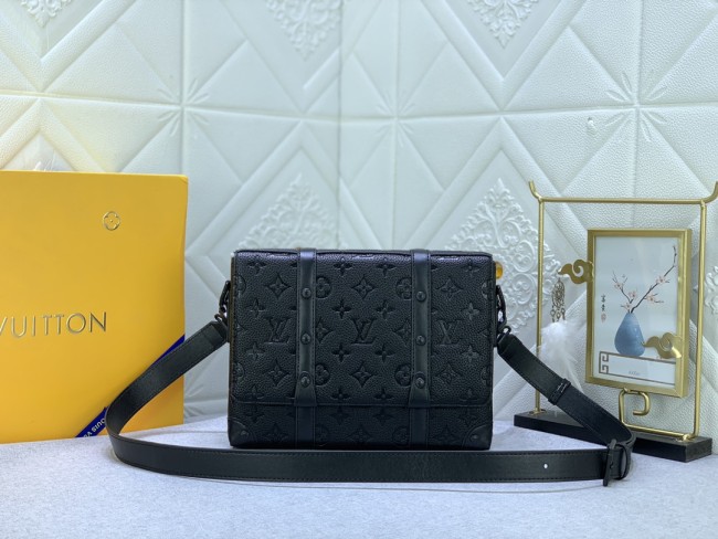 Leather bag ,5A ,size 24x18x5.5cm,no box, B110-284