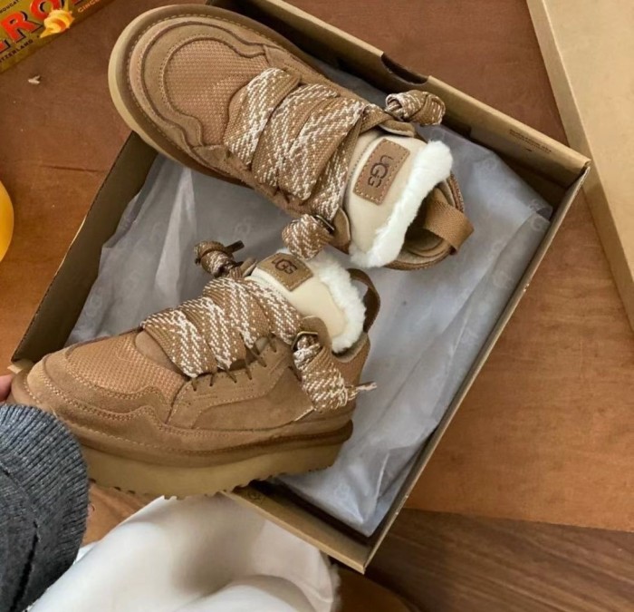 Women and men flat boots  shoes，with box,size 35-42, SS98-507-509