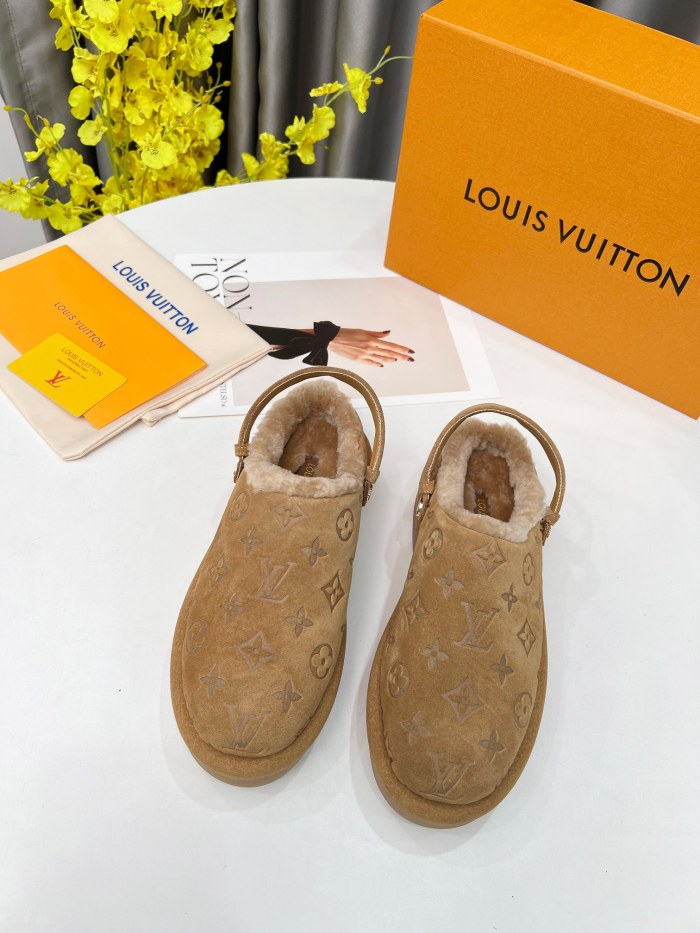 Women flat fur shoes,size 35-41，SS88-732-734