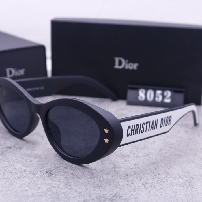 Blue light blocking sunglasses with the box and case ,G25-507-511