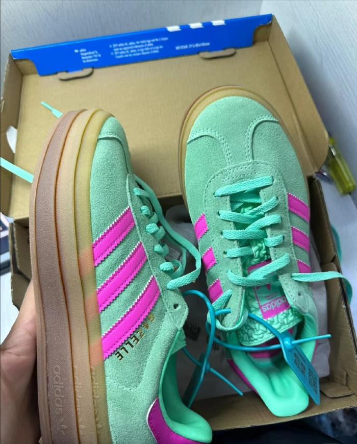 Women sneaker shoes,  size 35.5-40, SS60-2731-2755