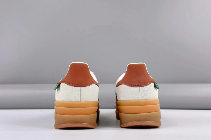 Women sneaker shoes,  size 35.5-40, SS60-2731-2755