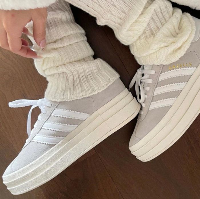 Women sneaker shoes,  size 35.5-40, SS60-2731-2755