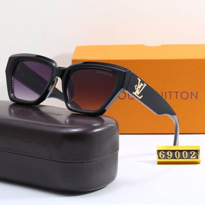 Blue light blocking sunglasses with the box and case ,G25-557-563