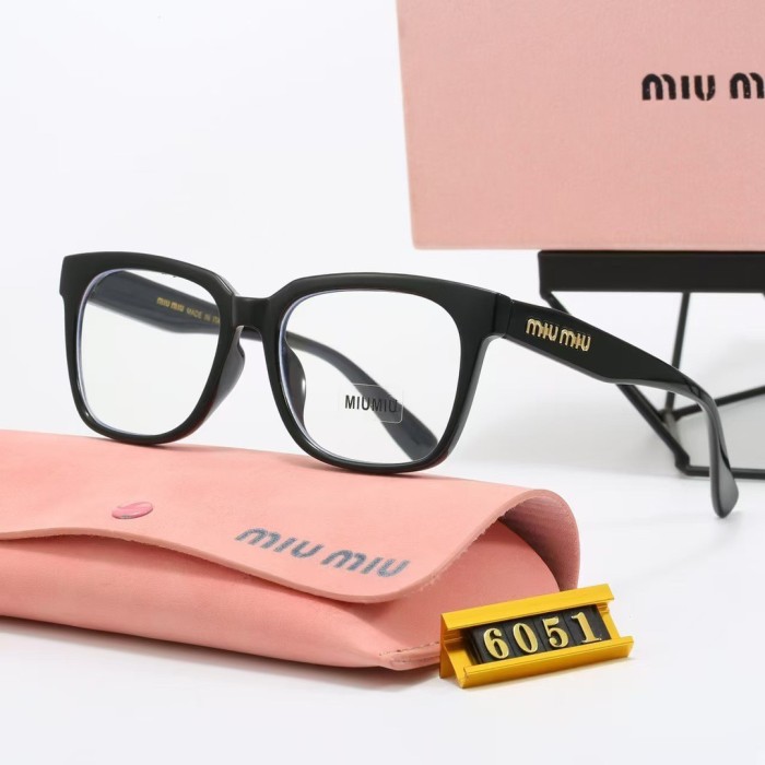 Blue light blocking sunglasses with the box and case ,G25-536-540