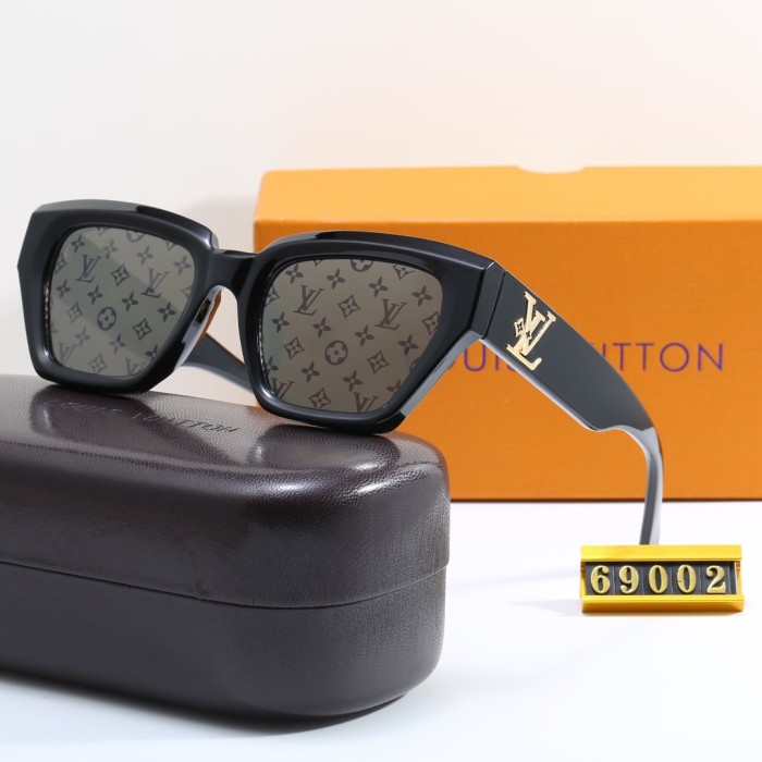 Blue light blocking sunglasses with the box and case ,G25-557-563