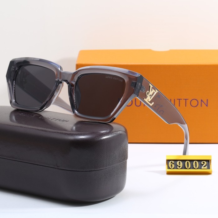 Blue light blocking sunglasses with the box and case ,G25-557-563
