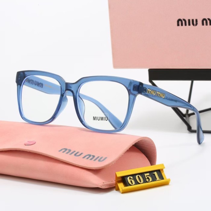 Blue light blocking sunglasses with the box and case ,G25-536-540