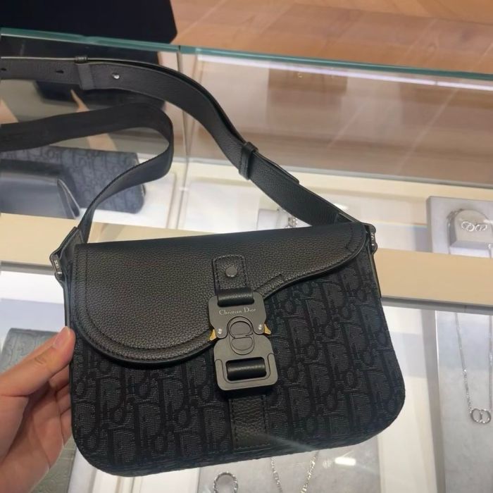 Split leather bag ,AAAA , size 23cm and 20cm,no box,  B75-3657-3658