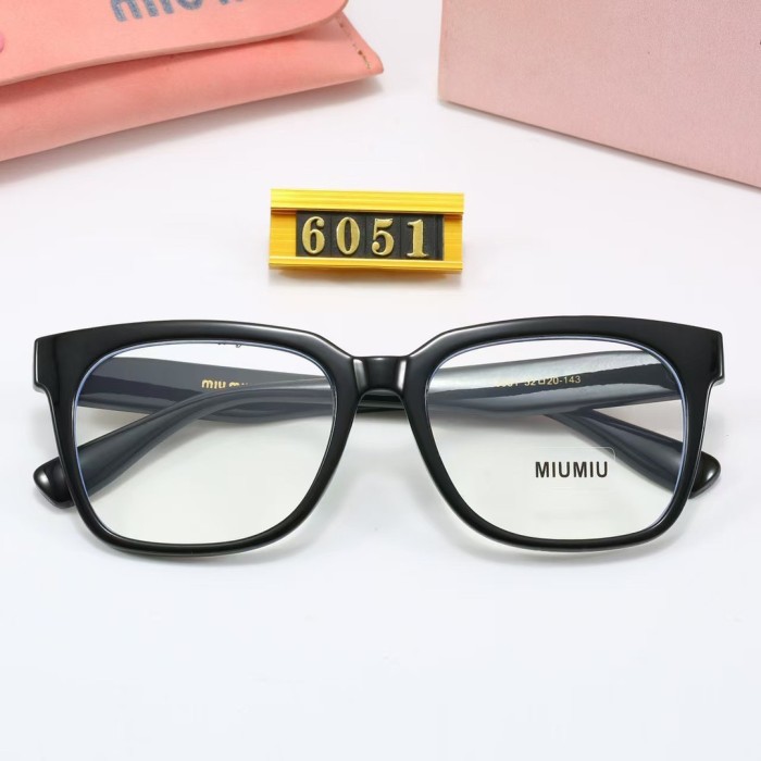 Blue light blocking sunglasses with the box and case ,G25-536-540