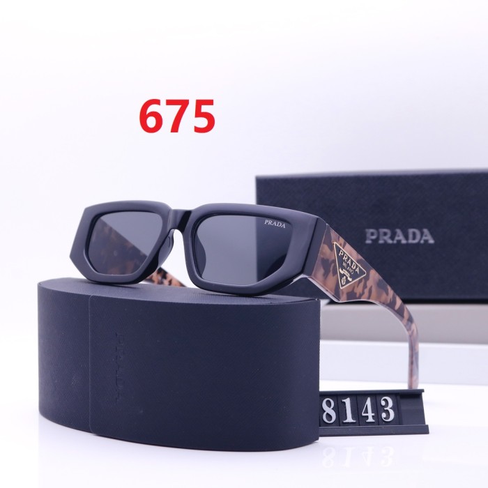 Blue light blocking sunglasses with the box and case ,G25-673-677