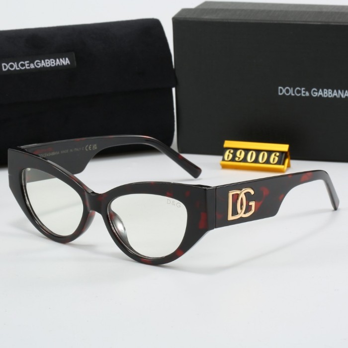 Blue light blocking sunglasses with the box and case ,G25-629-637