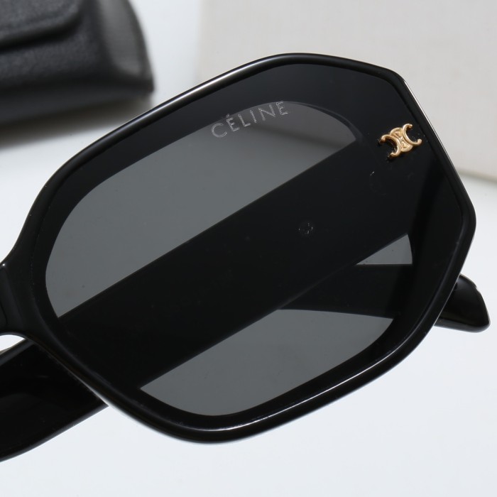 Blue light blocking sunglasses with the box and case ,G25-617-622